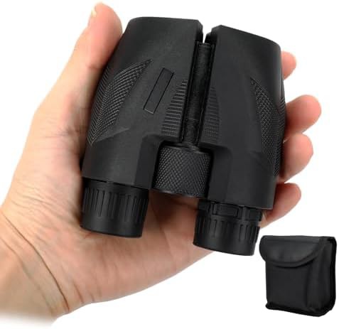 Compact binoculars for cruise and travel