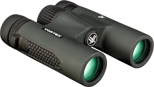 Triumph HD 10x28 compact hunting binoculars